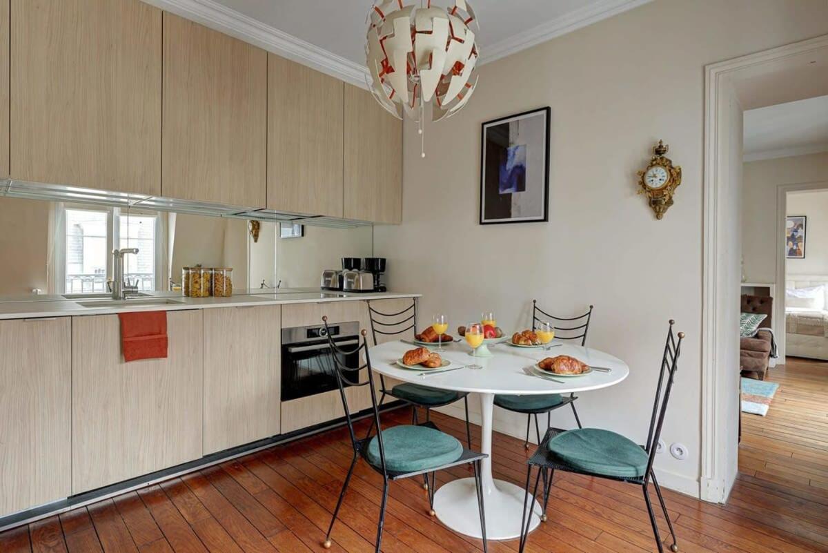 St Germain & Odeon - Cityapartmentstay Paris Exterior photo